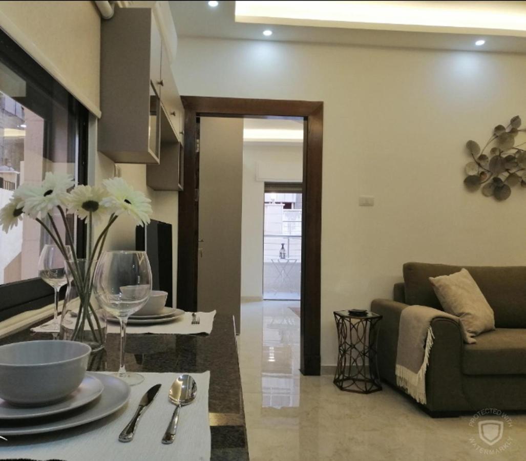 Amazing One Bedroom Apartment In Amman Elwebdah 8 Exterior photo